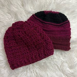 🖤2 Piece Hand-Made Crochet Beanies🖤